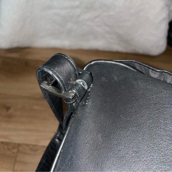 Tignanello Black Leather Backpack Bag Purse - Picture 8 of 8